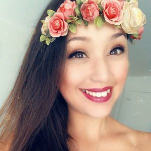 Meet your Posher, Lena